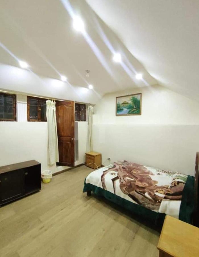 Hostal Atlantis Quito Zewnętrze zdjęcie