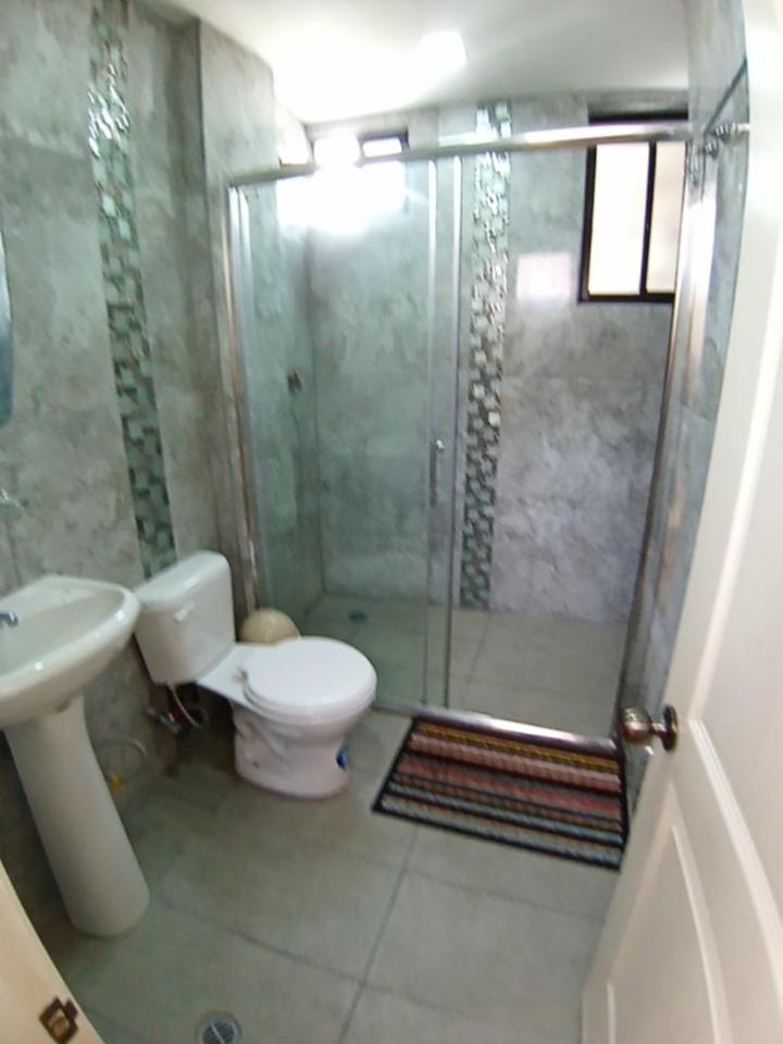 Hostal Atlantis Quito Zewnętrze zdjęcie